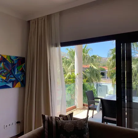 3 Bedroom Flat 500m Walking Distance To The Beach In Yahsi With Terrace Appartamento